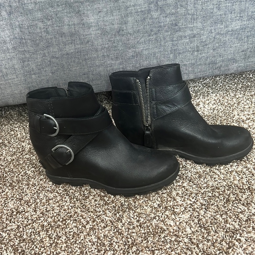 Sorel Sz 8.5 black booties